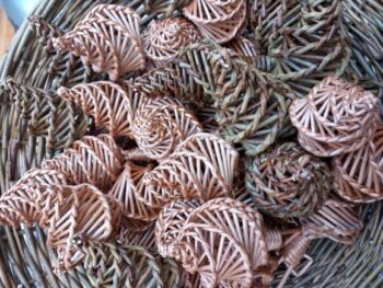 Sion Corn's Dolly: Willow corn dolly workshop with Lewis Prosser